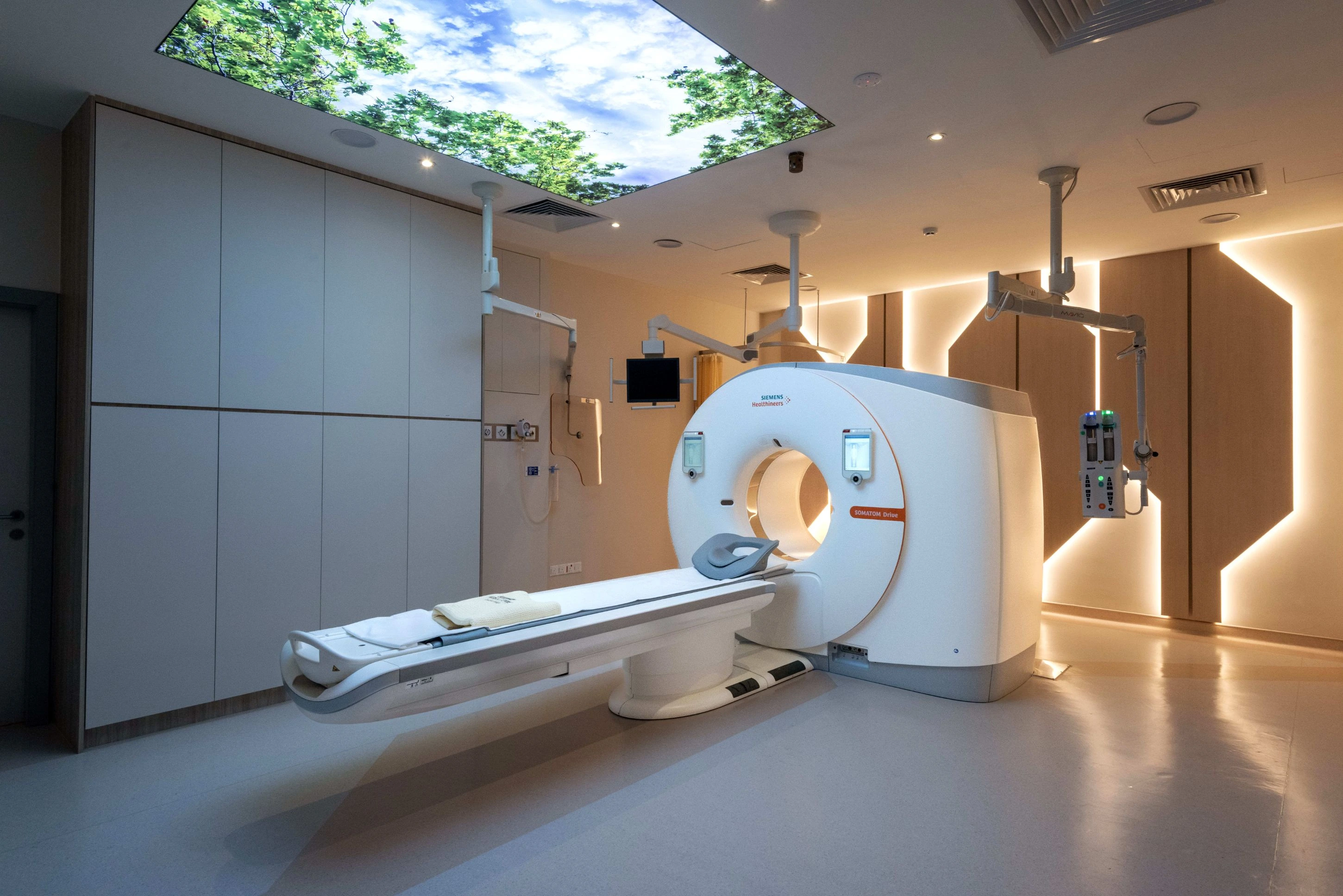 MRI or CT scan